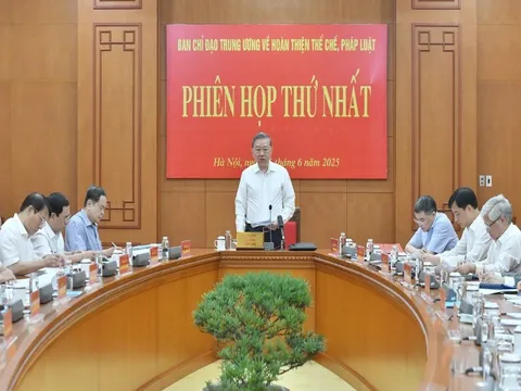 Phiên họp thứ nhất của Ban Chỉ đạo Trung ương về hoàn thiện thể chế, pháp luật