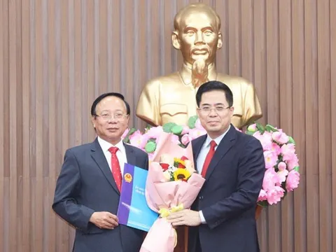 Đồng chí Lương Kim Sơn giữ chức Trưởng Ban Quản lý Khu kinh tế Dung Quất và các khu công nghiệp Quảng Ngãi