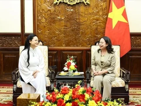 Phó chủ tịch nước Võ Thị Ánh Xuân tiếp nữ phi hành gia Amanda Nguyễn