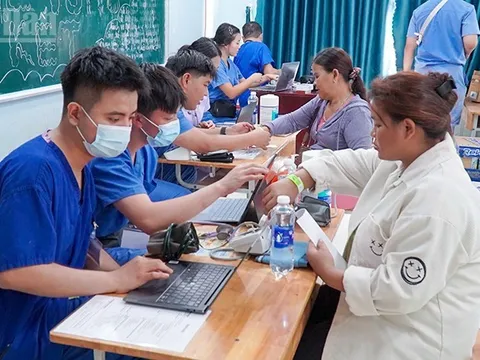Đà Nẵng: Khám, chữa bệnh cho hơn 1.000 người dân xã Bến Giằng