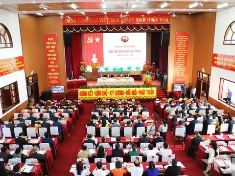Đồng chí Nguyễn Hòa Bình dự Đại hội Đảng bộ xã Đơn Dương, tỉnh Lâm Đồng