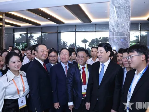 Chủ tịch nước Lương Cường dự và phát biểu tại Kỳ họp Hội đồng Tư vấn Kinh doanh APEC 2025