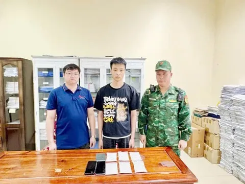 Bắt vụ vận chuyển trái phép 6kg bạc qua biên giới
