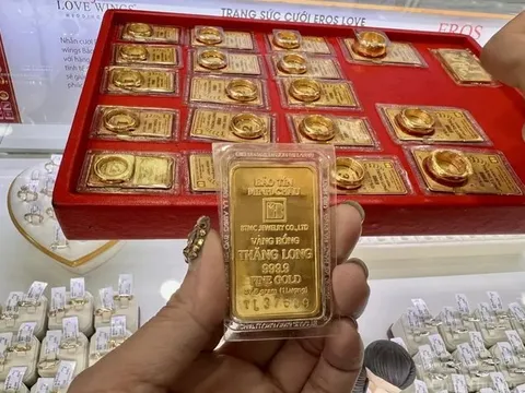 Giá vàng hôm nay (17-7): Trong nước giảm, thế giới bật tăng