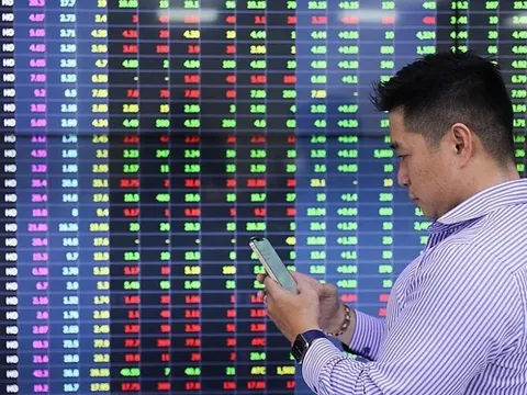 Khối ngoại tiếp đà bán ròng, VN-Index tiến sát mốc 1.500 điểm