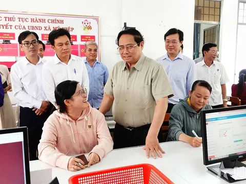 Thủ tướng Phạm Minh Chính: Tuyệt đối tránh tình trạng cán bộ hách dịch, người dân phải nhờ vả