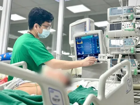 Nam thanh niên mắc di chứng thần kinh vì viêm não Nhật Bản