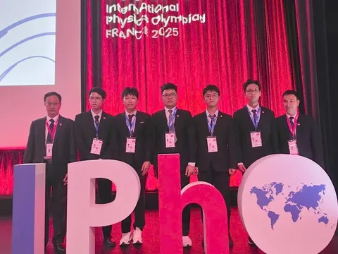 Học sinh Việt Nam đạt 5 huy chương Olympic Vật lý quốc tế IPhO 2025