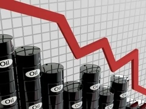 Giá xăng dầu hôm nay (14-8): Đỏ sàn
