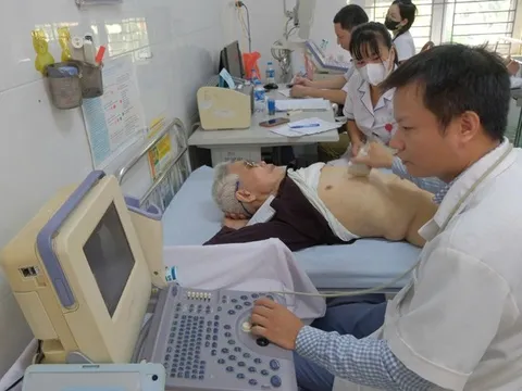 Hơn 5.200 người cao tuổi trên địa xã Đa Phúc ở Hà Nội được khám, tư vấn và cấp thuốc miễn phí