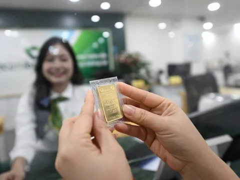 Giá vàng hôm nay (19-8): Vàng miếng lập đỉnh mới