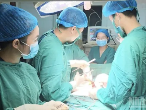 Hưng Yên: Bệnh viện tuyến dưới cứu sống bệnh nhân nguy kịch do tai nạn giao thông
