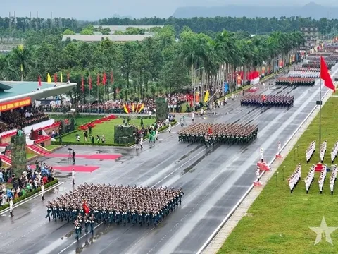 Hàng nghìn nhân viên y tế tham gia ứng trực tại lễ diễu binh, diễu hành