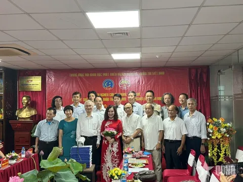 Hướng nghiệp cho học sinh, sinh viên để phát triển nhân lực
