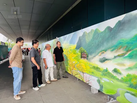 “Chào Việt Nam - Quê hương tôi” - Bản trường ca hội họa trải dài trên 300m