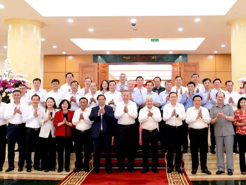Bộ Chính trị cho ý kiến về công tác chuẩn bị Đại hội Đảng bộ Mặt trận Tổ quốc, các đoàn thể Trung ương