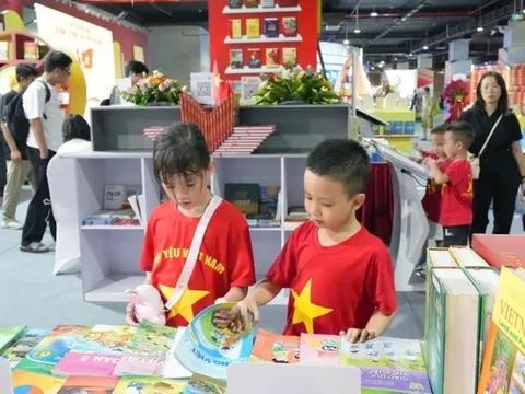 Lợi ích đa chiều của một bộ sách giáo khoa dùng chung