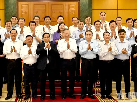 Tổng Bí thư Tô Lâm chủ trì cuộc làm việc của Bộ Chính trị với Ban Thường vụ Đảng ủy Quốc hội