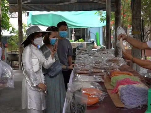 Giữ lửa nghề hủ tiếu Cái Răng