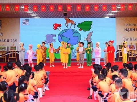 Sân trường mơ ước của em