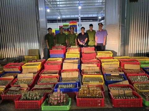 Công an Đà Nẵng đánh sập đường dây sản xuất nước yến giả quy mô lớn