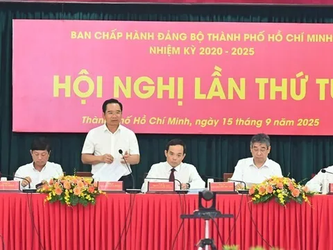 Hội nghị lần thứ 4 Ban Chấp hành Đảng bộ TP. Hồ Chí Minh: Tập trung tháo gỡ vướng mắc, thúc đẩy tăng trưởng, chuẩn bị Đại hội nhiệm kỳ mới