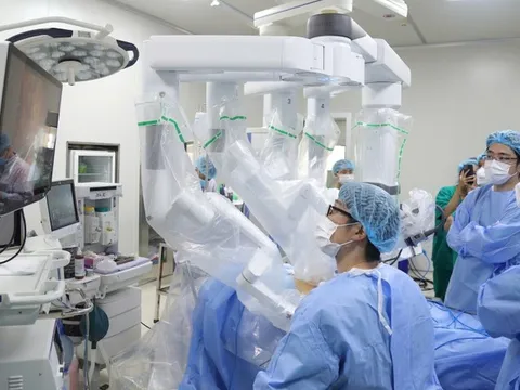 “Nghị quyết để thực hiện Nghị quyết" xây dựng một nước Việt Nam khỏe mạnh