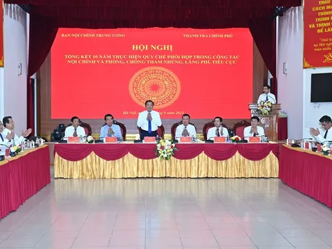 Nâng cao hiệu quả công tác nội chính và phòng, chống tham nhũng, lãng phí, tiêu cực