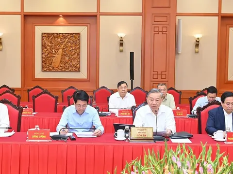 Thực hiện pháp luật về phân cấp, phân quyền, phân định thẩm quyền khi vận hành chính quyền địa phương 2 cấp
