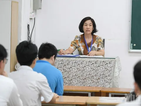 Người có hành vi xúc phạm giáo viên hay bạn học có thể bị cách ly khỏi môi trường học tập