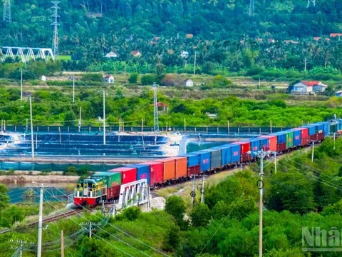 Chính phủ chỉ đạo hoàn thiện Luật Đầu tư, tạo hành lang pháp lý phát triển hệ thống đường sắt quốc gia
