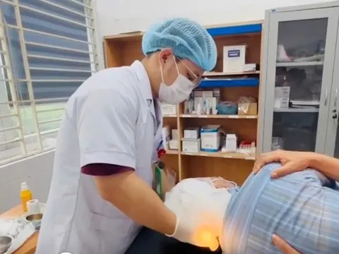 Biến chứng nặng do đắp lá chữa zona