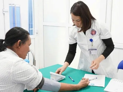 Thúc đẩy tiến trình hiện thực hóa mục tiêu miễn viện phí toàn dân