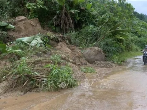 Thời tiết hôm nay (27-10): Mưa lớn ở Trung Bộ