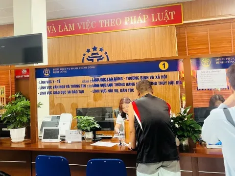 Không yêu cầu nộp giấy tờ đã tích hợp trên VNeID khi chứng thực