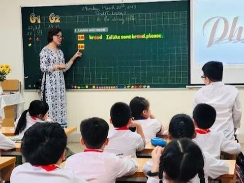 Đưa tiếng Anh thành ngôn ngữ thứ hai trong trường học ở Việt Nam