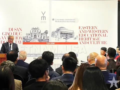 Khai mạc Tọa đàm “Di sản giáo dục và văn hóa Đông - Tây”