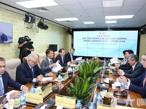 Phát triển thuốc generic chất lượng cao giảm để chi phí điều trị