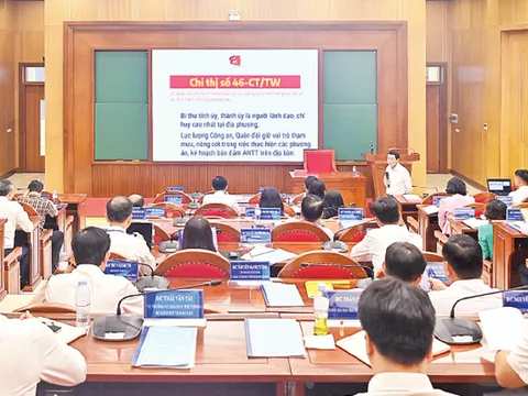Tăng cường đào tạo, bồi dưỡng, phát triển đội ngũ cán bộ lý luận