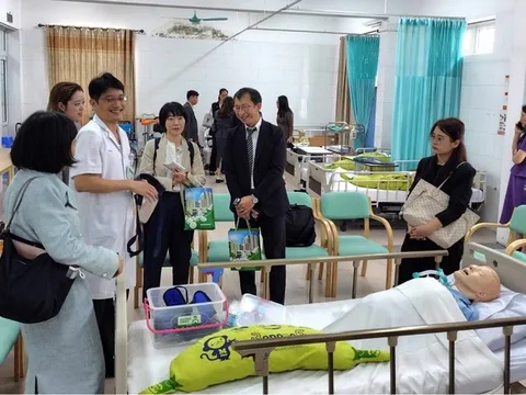 JICA hỗ trợ đào tạo điều dưỡng chăm sóc người cao tuổi