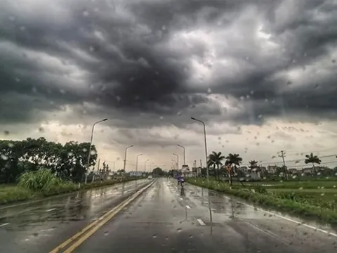 Thời tiết hôm nay (10-11): Bão Fung-Wong vào Biển Đông, trở thành cơn bão số 14