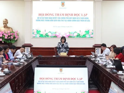 Thực hiện trực tuyến thống nhất các thủ tục hành chính