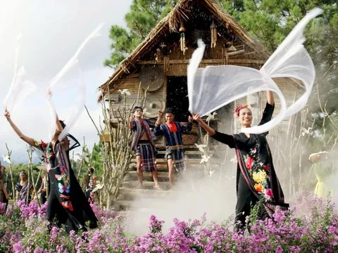 Khai thác hiệu quả tiềm năng du lịch văn hóa