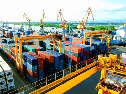 Thủ tướng chỉ đạo tập trung ưu tiên giữ vững ổn định kinh tế vĩ mô, thúc đẩy xuất khẩu