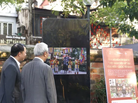 Trải nghiệm di sản số “Việt Nam Diệu Sử”: Kết nối quá khứ bằng công nghệ hiện đại