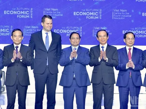 Chuyển đổi xanh để hướng tới một nền kinh tế thông minh, tự cường