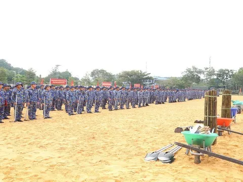 Vùng 4 Hải quân phát động “Chiến dịch Quang Trung” giúp nhân dân xây dựng, sửa chữa nhà ở