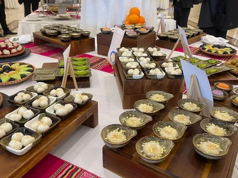 Nên bỏ bữa tối hay bữa sáng để giảm cân?