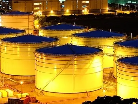 Giá xăng dầu hôm nay (15-12): Xu hướng giảm giá