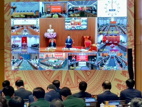 Khai mở động lực mới, kiên định mục tiêu tăng trưởng 2 con số